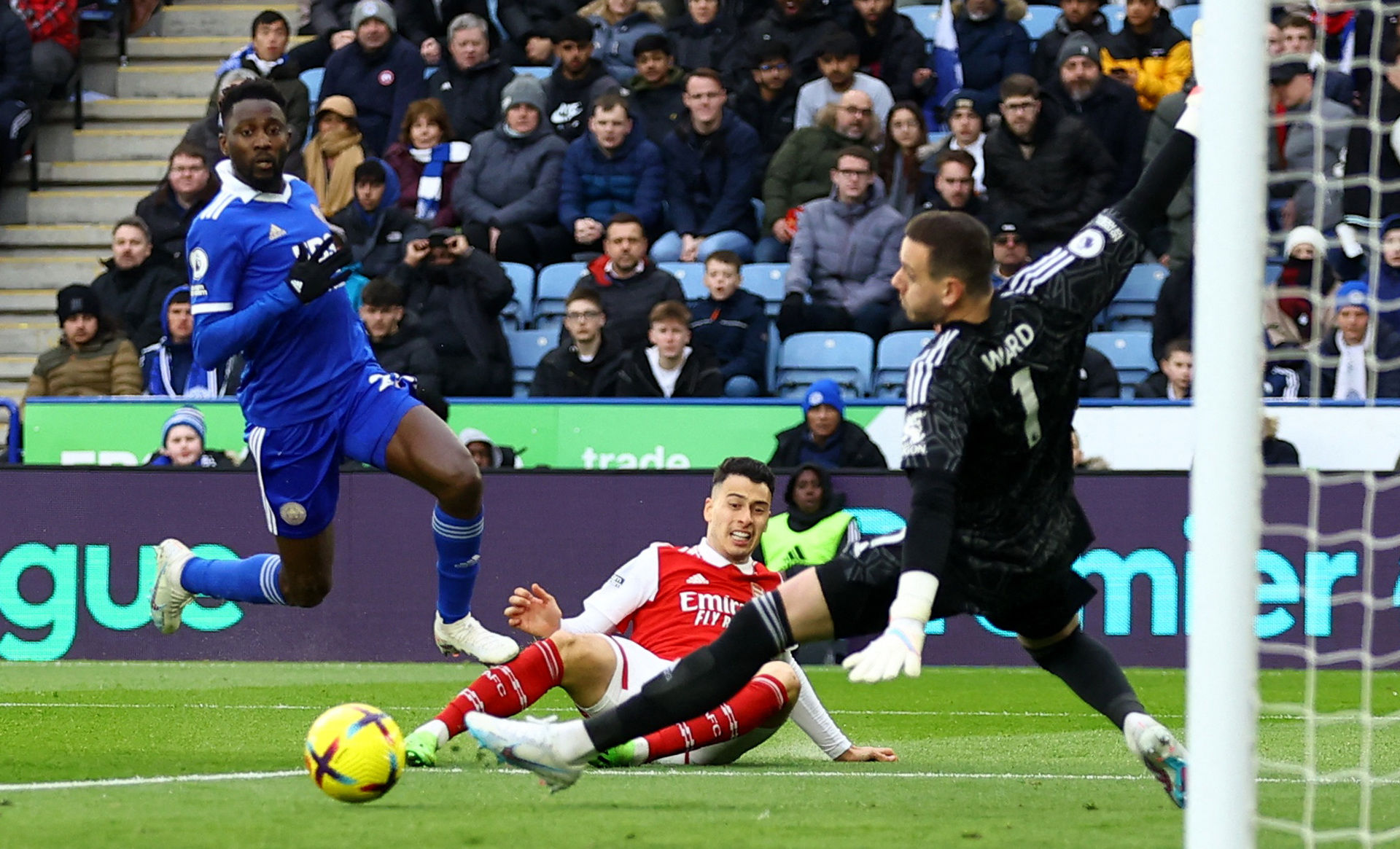 德範疇並重 德範疇並重